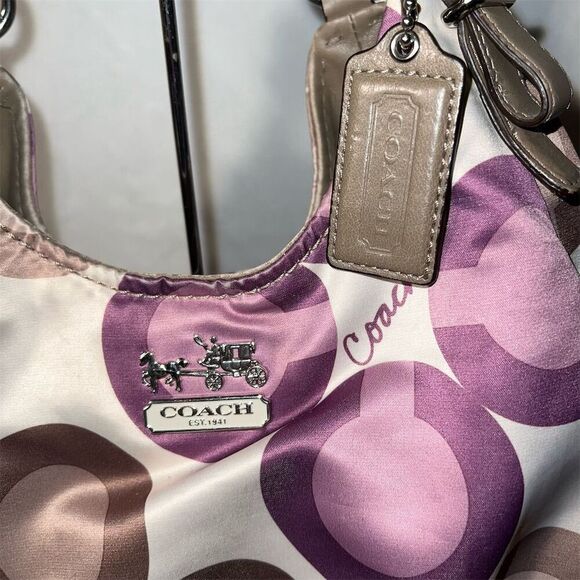 Coach Maggie Signature Multicolor Shoulder Bag Women's Handbag - Picture 2 of 15